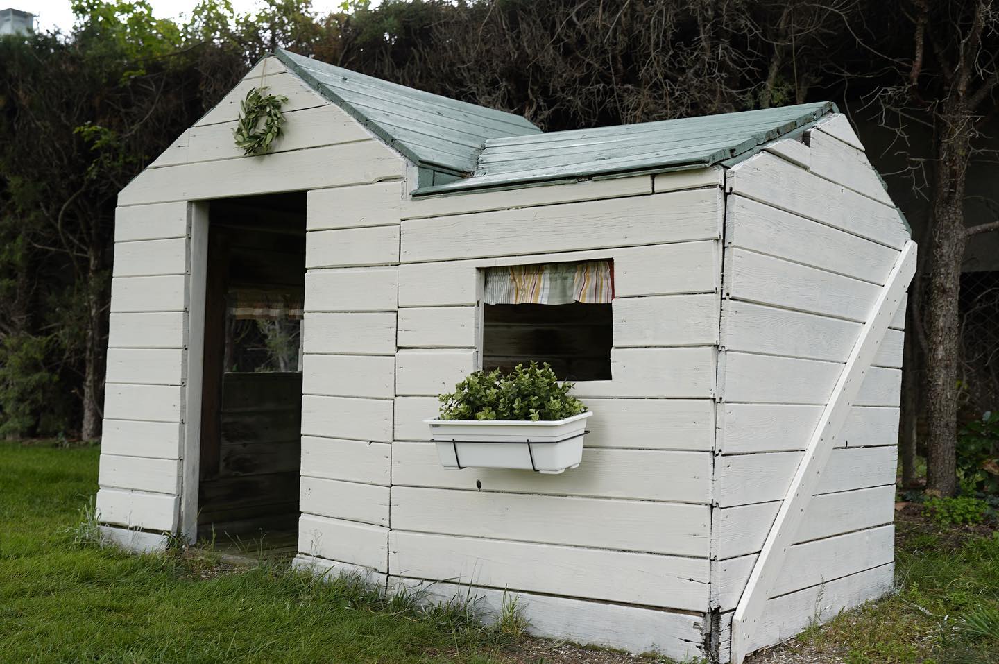Estos últimos días hemos pintado y decorado nuestra cabaña favorita 🎨🖌
¿Que os parece ?😁
.
.
.
.
.
#eljardindemuruzabal #casarural #alojamientorural #rural #turismo #familia #amigos #navarra #vacaciones #muruzabal #casa