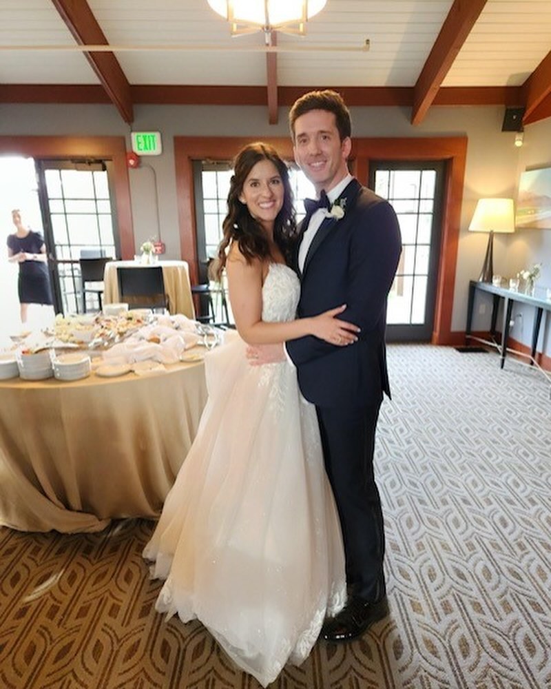 This. This is what we see every weekend from our wedding couples and loved ones. SMILES. Big, happy, beautiful smiles. And we LOVE it!
#Events #Smiles #Happy #Justright #GorgeousSpace #Love #LoveisLove #golfcoursewedding #golfclubreceptions #weddingreception
#vows #forever #andever #bride #groom #champagnetoast #firstdance #weddingaisle
#florals #presidiogolfcourse #presidiosf #presidio #ironwoodsbarandgrill
#future #together #iloveyou