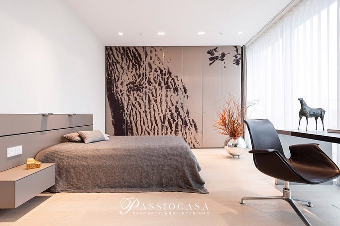 Gäste- und Arbeitszimmer,
Luxus Apartment Basel City.
#passiocasa #passiocasainteriors #interior #innendesign #innenarchitektur #project #interiordesign #concept #living #inneneinrichtung #umbau #neubau #konzept #farbkonzept #materialkonzept #switzerland #mallorca #palma #passion #leidenschaft #homestyling #homes #immobilien #realestate #immobilienverkauf #immobilienvermietung #immobilienvermittlung #welovewhatwedo