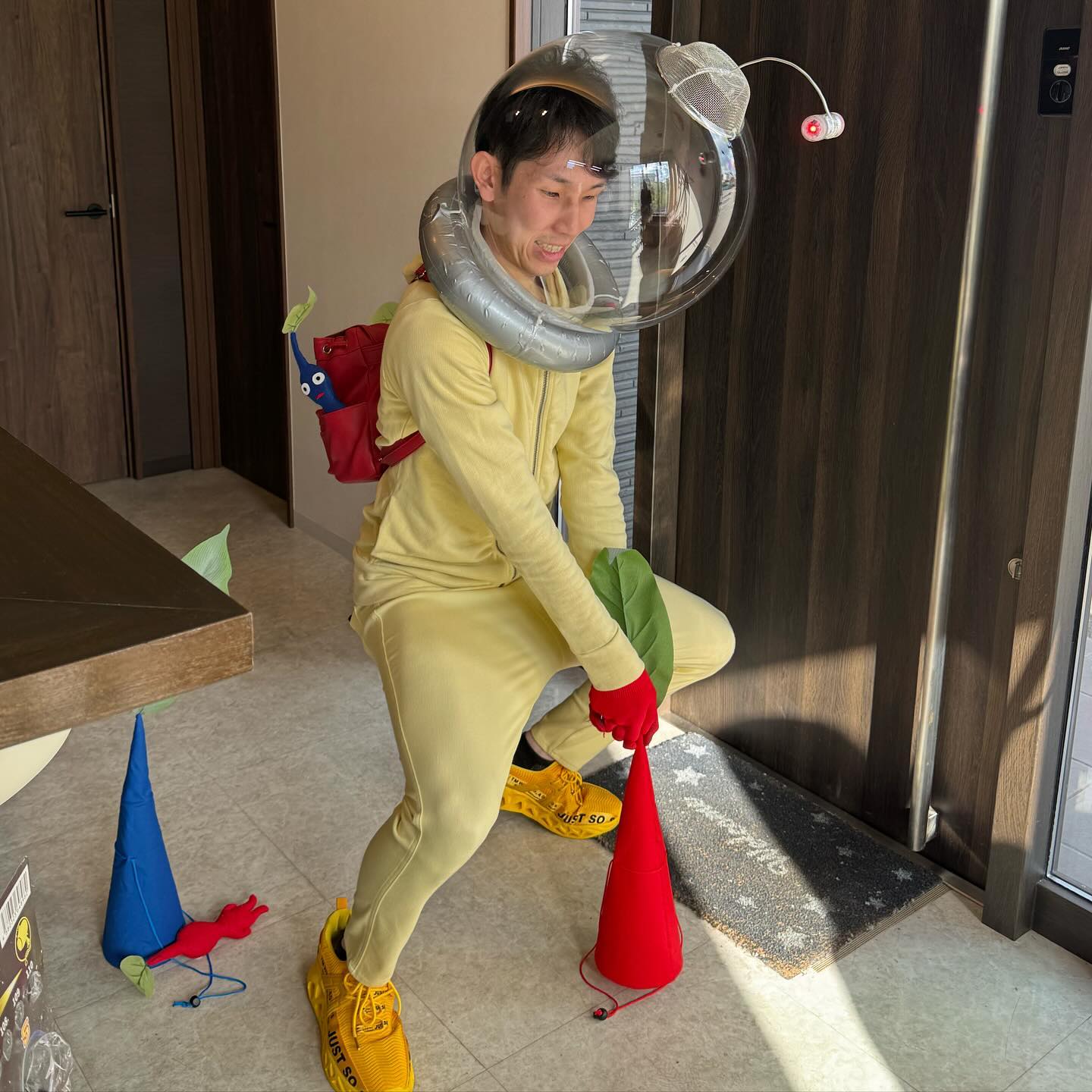 もうすぐハロウィン🎃
当店にもキャプテンオリマー(ピクミン)とたきな(リコリコ)が来店してくれました。めっちゃ笑った❗️
#ハロウィン