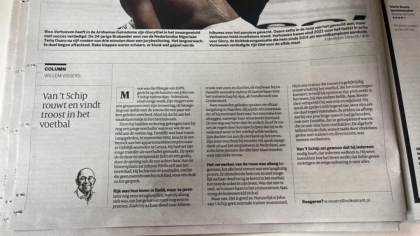 Zelfs in het voetbal is liefde het enige antwoord🧡 en zo deel je liefde ✨ dank @thegangstersdamour rr