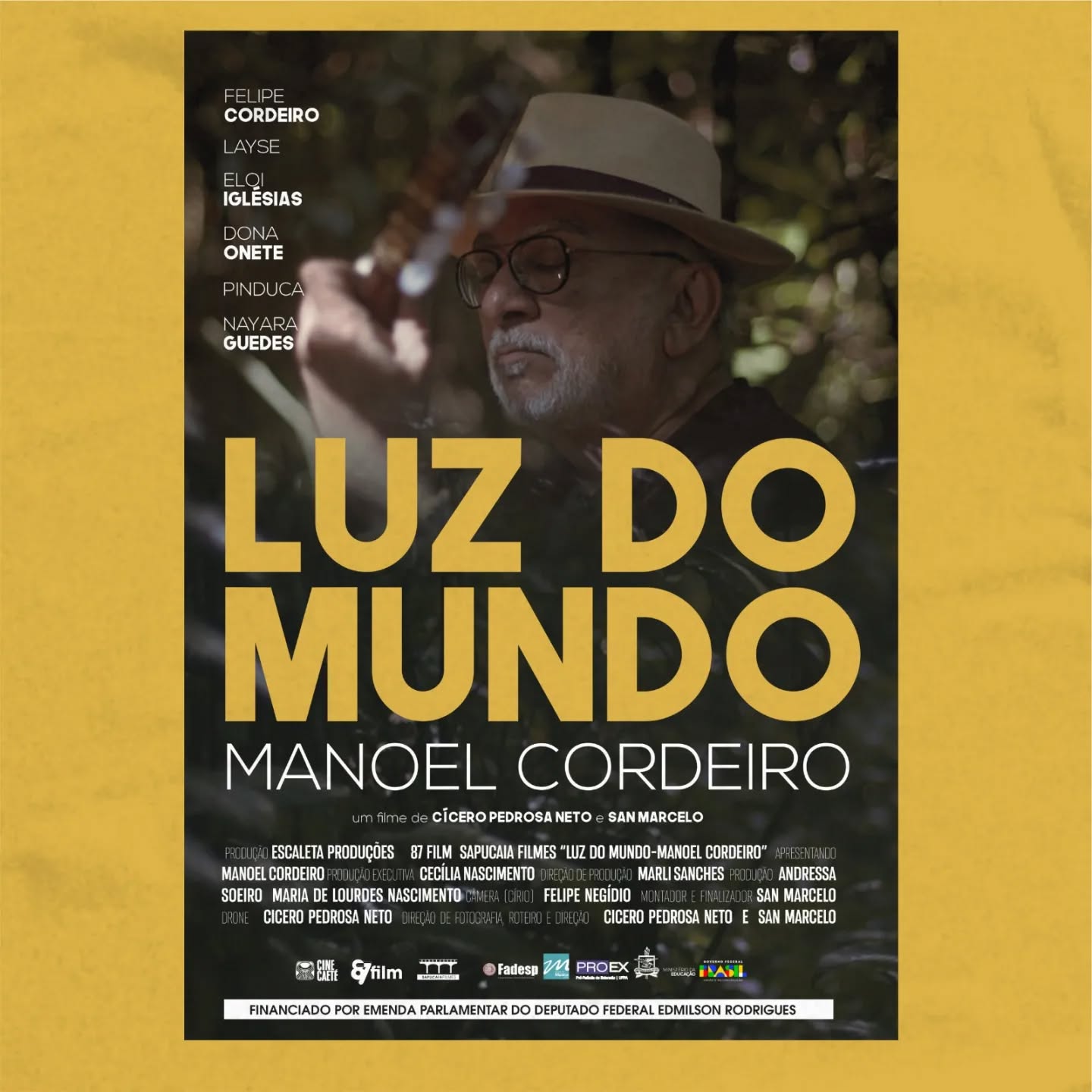 É com muita alegria que compartilhamos a programação da VI Mostra Sesc de Cinema, que acontecerá no período de 23 a 27 de janeiro, na sala de cinema do Centro Cultural Sesc Ver-o-Peso, localizado na Boulevard Castilhos França, 522/523 - Campina.
Convidamos os realizadores e a equipe de cada produção, para um bate papo após as exibições, de seus respectivos filmes.
Segue a programação completa da MSDC Etapa Pará.
Dias 23 a 27 de janeiro/2024
VI MOSTRA SESC DE CINEMA - PARÁ
Bate-papo com a presença dxs realizadores
Classificação: 14 anos
23/01 - Terça, às 18h
Yawaidu: Mãe de um Povo, 26 min - Antonio Chipaia
Em Cantos do Gurupi, 15 min - Judite Nascimento Ferreira
#ForaCargill, 35 min - Francisco Weyl
24/01 - Quarta, às 18h
Casa de Luiza, 11 min - Rodrigo Antonio Silva
O Boi-Bumbá de Salvaterra e suas Comunidades Quilombolas, 54 min - Guto Nunes
25/01 - Quinta, às 18h
A Última Maria, 25 min - José Edivaldo Moura da Silva
Dona Raimundinha do Rio Tajapuru, 57 min - Chico Carneiro
26/01 - Sexta, às 18h
Trans-Formadas, 10 min - Iara Maria da Silva Campos
Um Céu partido ao meio, 16 min - Danielle Fonseca
Café das Almas, 13 min - Cecilia Nascimento Ferreira
Monteiro Lopes, 27 min - Bianca Rego Daquino
27/01 - Sábado, às 16h
Filha do Fogo e do Vento, 9 min - Priscila Cobra e Marcos Correa
Corpo (in)finito?, 6 min - Ramon Pereira dos Reis
Flor de Mururé, 10 min - Priscila Cobra e Marcos Correa
Mandinga, 19 min - Raidol Torres Saldanha neto
Luz do Mundo - Manoel Cordeiro, 22 min - Maria de Lourdes Nascimento Ferreira
https://www.sesc.com.br/atuacoes/cultura/audiovisual/mostra-de-cinema/
#cinemabrasileiro #cinemaAmazonico #MelhorCurtaNacional2022 #abraccine. #cinemabragantino #cinema #braganca #para #cinemaparaense