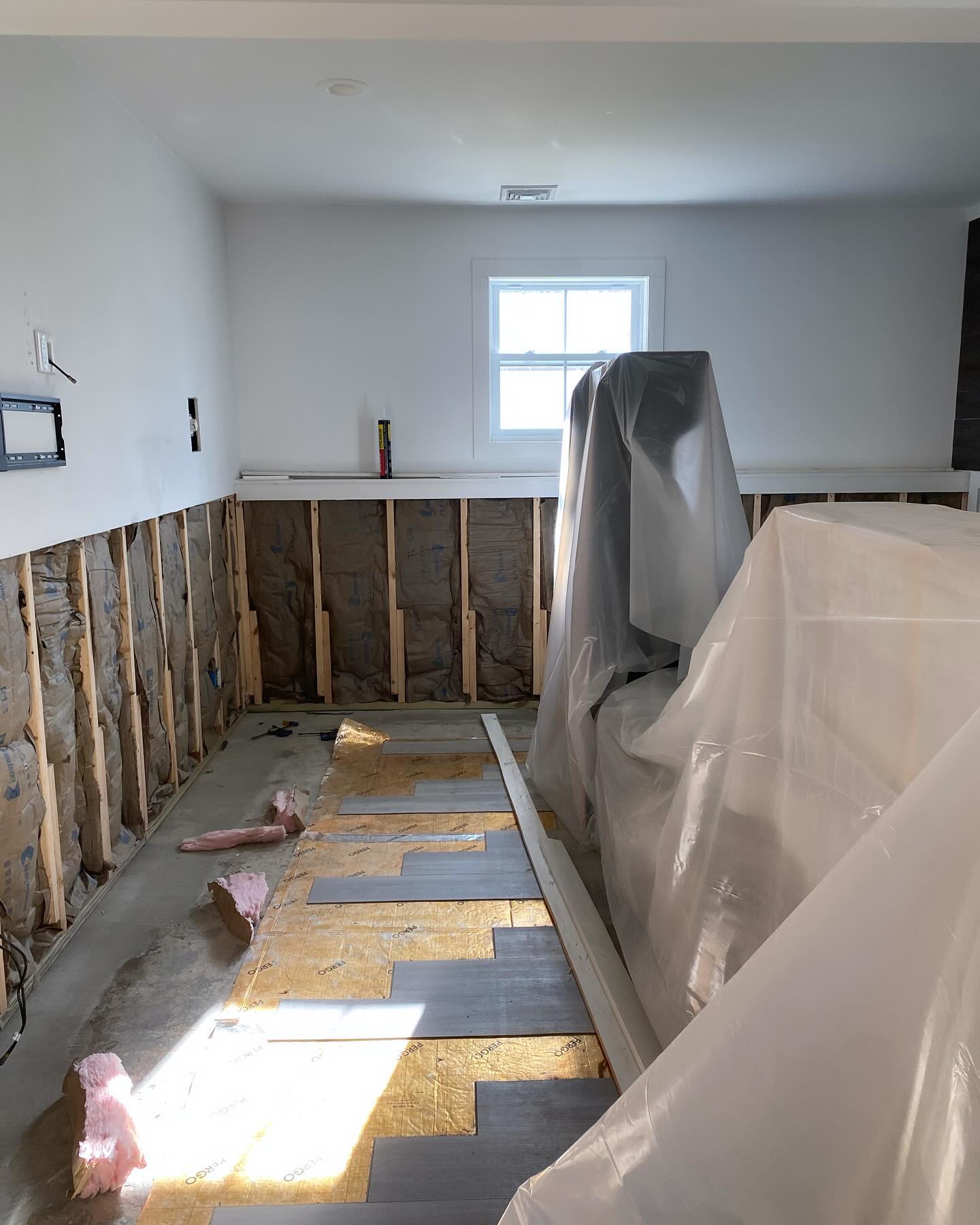 A few more recent projects!
Flooring, painting, sheet rock, trim work, carpentry, fencing, doors, decks, basements, windows, kitchens, bathrooms; we do it all.
Call or text us today for a free estimate ๐917-701-2403
#homeimprovement #carpentry #homeremodeling #homeremodel #hudsonvalleycarpenters #dutchesscountycontractors #hudsonvalley #dutchesscounty