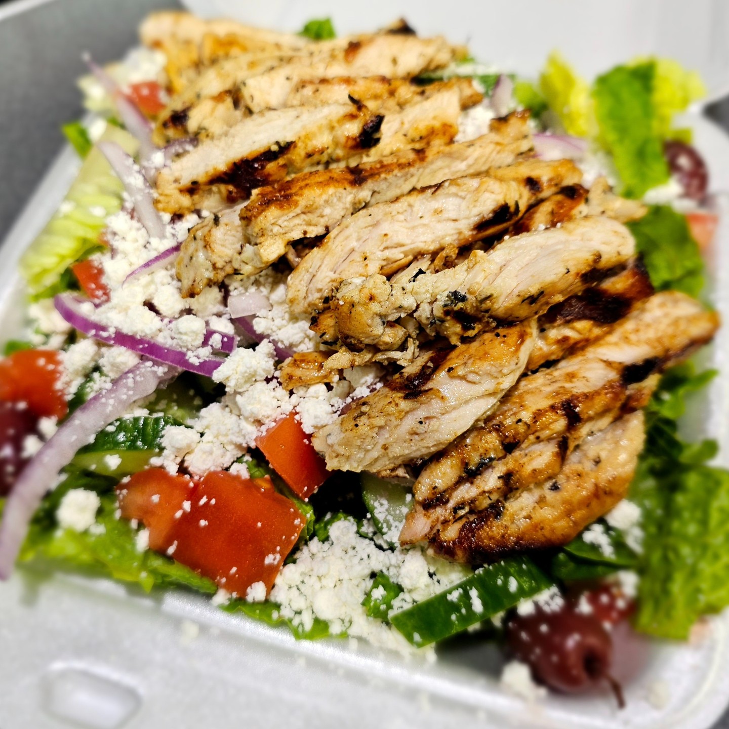 Fueling up for the weekend with this colorful Greek salad!
Loaded with juicy chicken, crunchy cucumbers, savory olives, crisp lettuce, onions, and a mound of feta cheese.
Who's ready to eat like a Greek god before starting their weekend?
#BurgerObsession
#PickeringFoodies
#BurgerTimePickering
#DeliciousBurgers
#GourmetBurgers
#BurgerInfluencer
#FoodieLove
#FoodieFaves
#BigMDriveIn
#BigM
#PickeringFoodie
#GTAEats
#PickeringEats