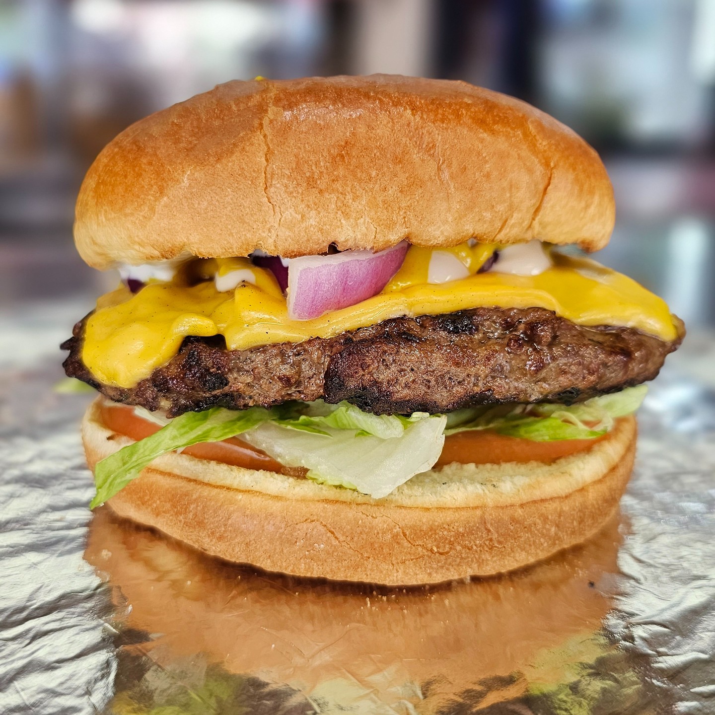 ๐ Monday munchies incoming! Sink your teeth into this juicy cheeseburger perfection! ๐คค๐ง
Who's ready to take a big bite out of happiness?
#PickeringFoodie #PickeringEATS #GTAFoodie #GTAEats #DurhamEats #DurhamFoodie #DurhamRegion #BigMDriveIn