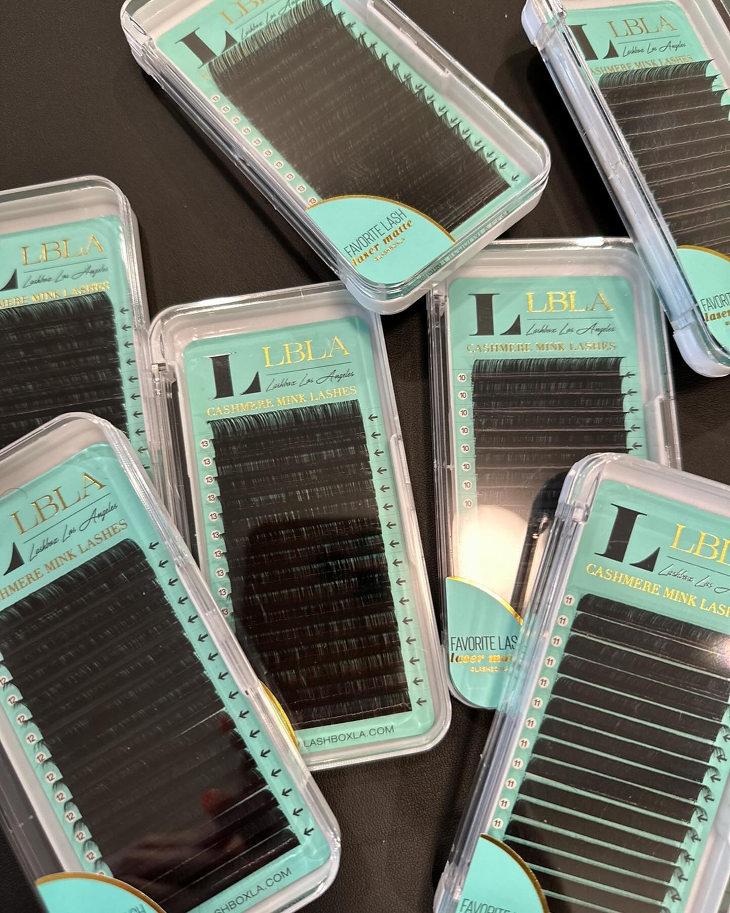 my type of eye candy
luxury lashes ONLY @studiolash.co 🫶
#longbeachlashes #beautybabes #lashbabes #gamechanger #lashwithme #licensedesty #certifiedlashtech #privatestudio #comenapwithme #cometherapywithme #letsbond #lovemyclients #clientrelationships