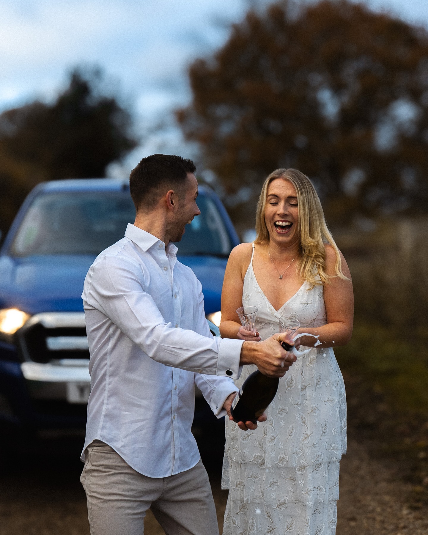 The best way to celebrate! 🥂
And also to celebrate with an engagement shoot obviously!
#engagementphotos #engagementshoot
#candidphotography #naturalphotography #celebration #nearlyweds #newlyweds #weddingphotography #weddinginspiration
@markquigley @sophie_runs_stalbans