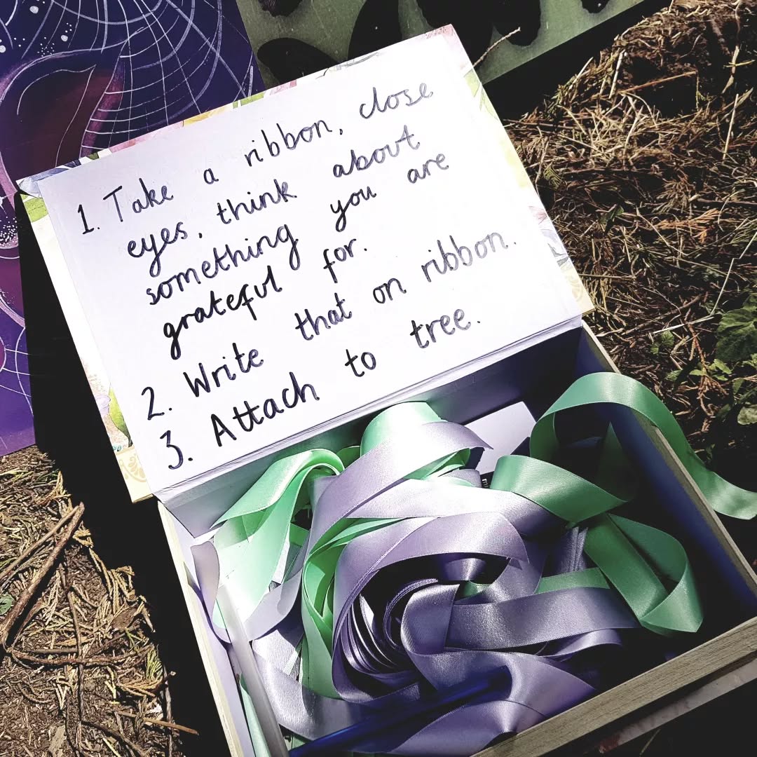 😍 Spotted while doing my pop-up holistic therapy " thing " at #belpergoesgreen festival last weekend .. Nice!! 💖