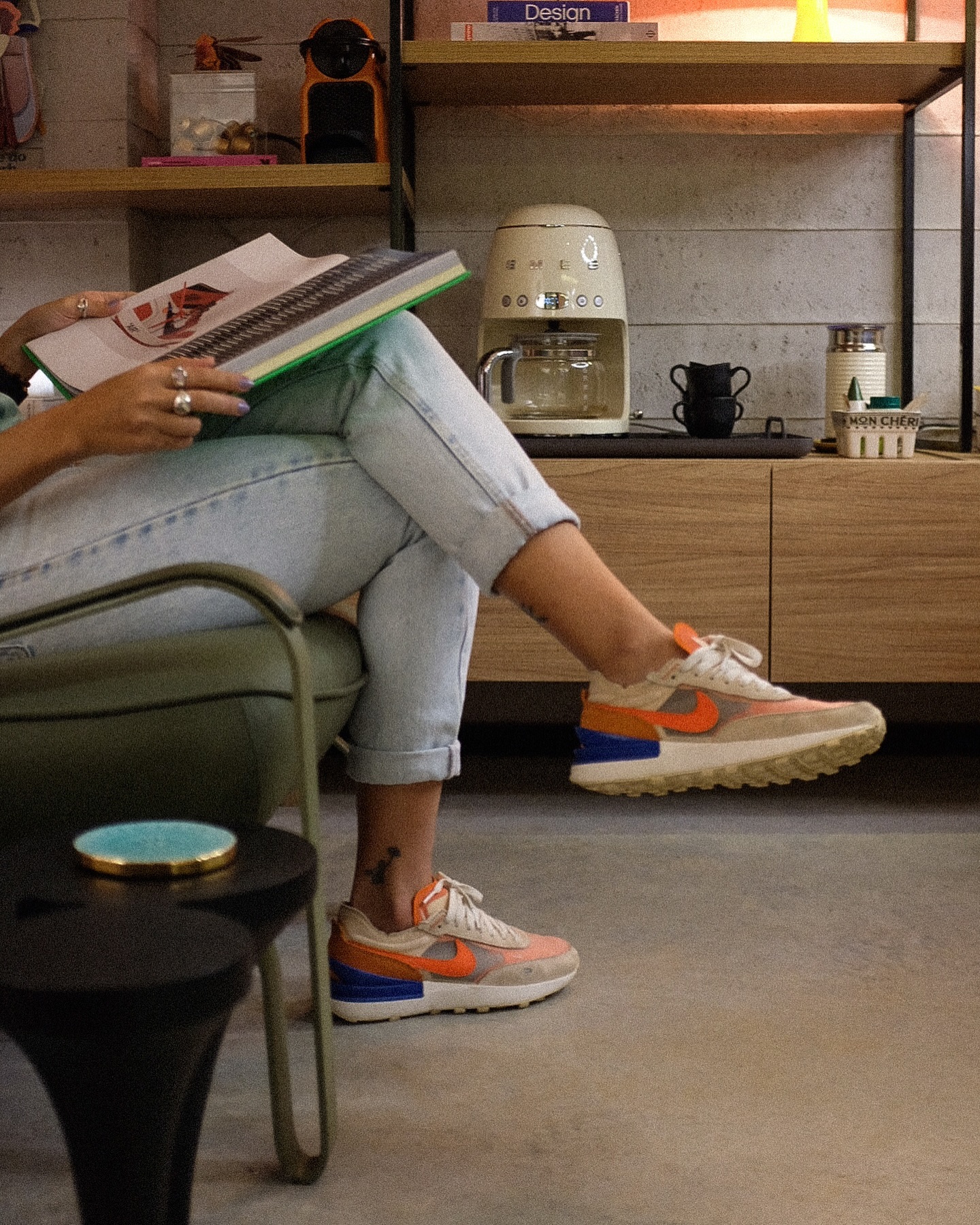 Something’s off. 👟 #virgilabloh