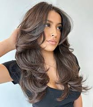 ✨As school is approaching, call and book your "back to school" look with one of our highly knowledgeable hairstylists today!
.
.
.
#billingsbeauty #billingshair #hairstylist #butterflyhaircut #layeredhaircut #billingsbesthair