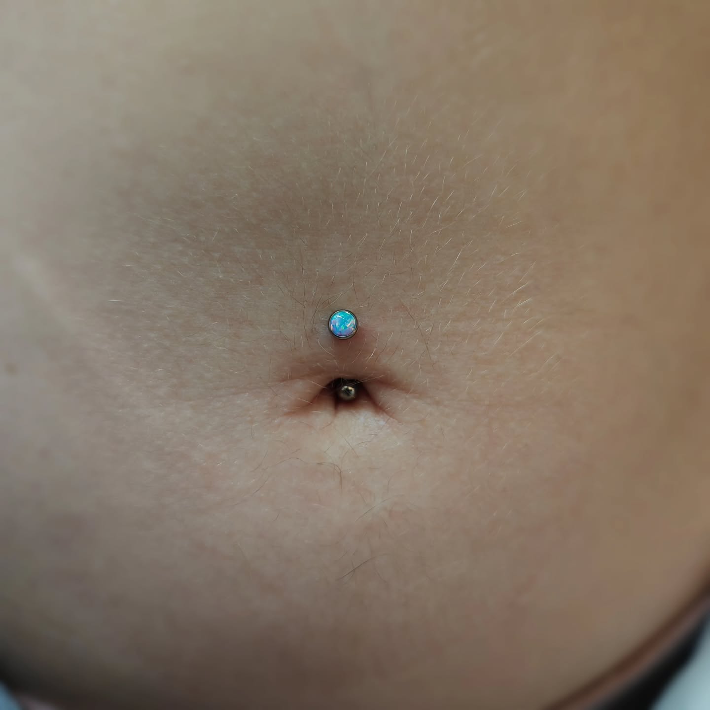 This Navel piercing was done 4 weeks ago, yesterday we had a check up and it was absolutely perfect!
Piercer: @symbiotic_piercing
Using: @thatsthepointuk @purklenz
Aftercare: @neilmedpiercingaftercare
.
.
.
.
#MystiquePiercingBoutique #ShopSmall #BodyPiercing #SafePiercing #Beautiful #Piercing #Aesthetic #PiercingInspiration #PiercingLove #TimeOutLondon #Dalston #EastLondon #Hackney #LondonPiercing #PiercingArt #BodyJewellery #ImplantGrade #PiercerSpotlight #Paid2stab