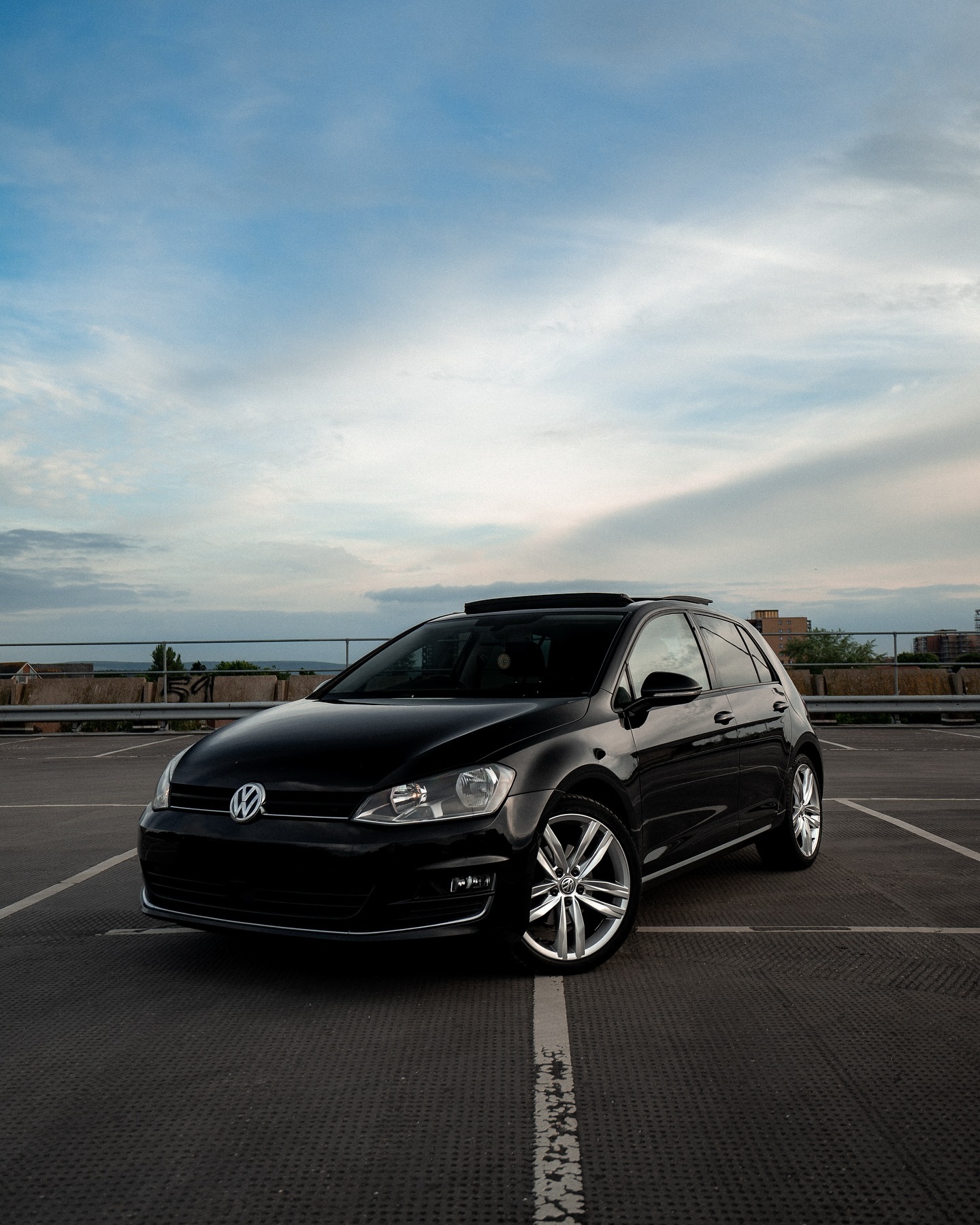 I’v been very quiet on here recently, mostly due to moving house to Hertfordshire and also starting a new job. So this account is very much a side project. I have a few fun things in the pipeline and a few shoot ideas floating around my head so watch this space ✌🏻
This was a fun little test shoot I did a while back. Mostly playing around with angles and focal length for bigger and better projects!
#vw #golf #hatchback #TDI #Poole #automotive #carsdaily #carguy #automotivephotography #automobile #automotiveart #motosport #golfgt #golfgtd #golfgti #vwfamily #vwfans #hertfordshire #sonyalpha #sonya7iv