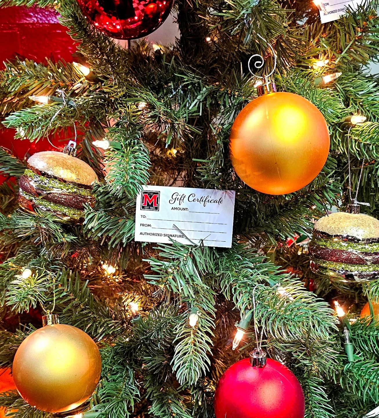 ๐โจ Welcome the Christmas Season at Big M Drive In! โจ๐
The holidays are here, and there's no better place to enjoy delicious burgers and festive cheer than at Big M Drive In! ๐๐
Treat yourself and your loved ones to the taste of tradition โ and don't forget, our gift cards make the PERFECT stocking stuffer! ๐ A little gift that brings BIG flavor!
Stop by today, enjoy the spirit of the season, and share the joy with a tasty meal. ๐๐ฝ๏ธ
#BigMDriveIn #ChristmasSeason #HolidayCheer #StockingStuffers #GiftCards #BurgerLovers #FestiveFlavors