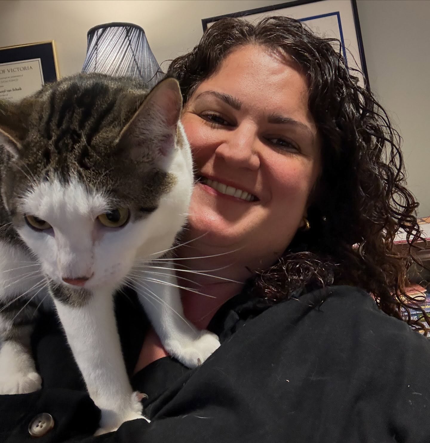 Happy new year from me and one of that cats that provides the pet hair on my clothes!😆😻
Words barely do justice for the honour I feel to hold this role and to be trusted by my clients to hear their stories. Thank you to my inspiring and brave clients; continually grateful for the work we do together.✨
.
.
#counselling #canadiancounsellor #registeredclinicalcounsellor #victoriabc #pnwcounsellor #counsellingpractice #individualcounselling #bcacc #ccpa #RCC #counsellor #colwoodcounsellor #colwood #backtobackchiro #westshorecounsellor #therapist #westshorechamberofcommerce