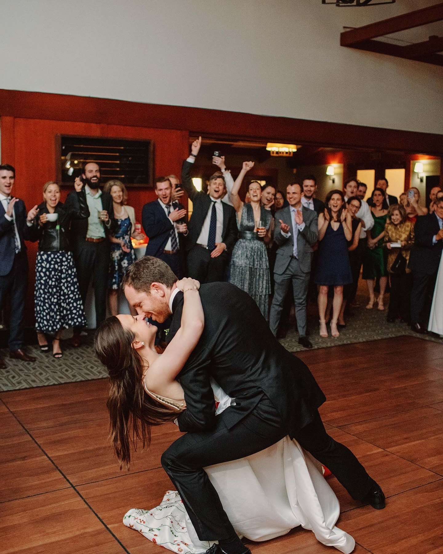Dancing our way into 2025 🎶
•
•
•
#2025weddings #2025events #weddingvenue #sfweddings #presidio #presidiogolfcourse #bayareaweddings #sanfranciscoevents #justmarried #loveislove #bestdayever #sanfrancisco