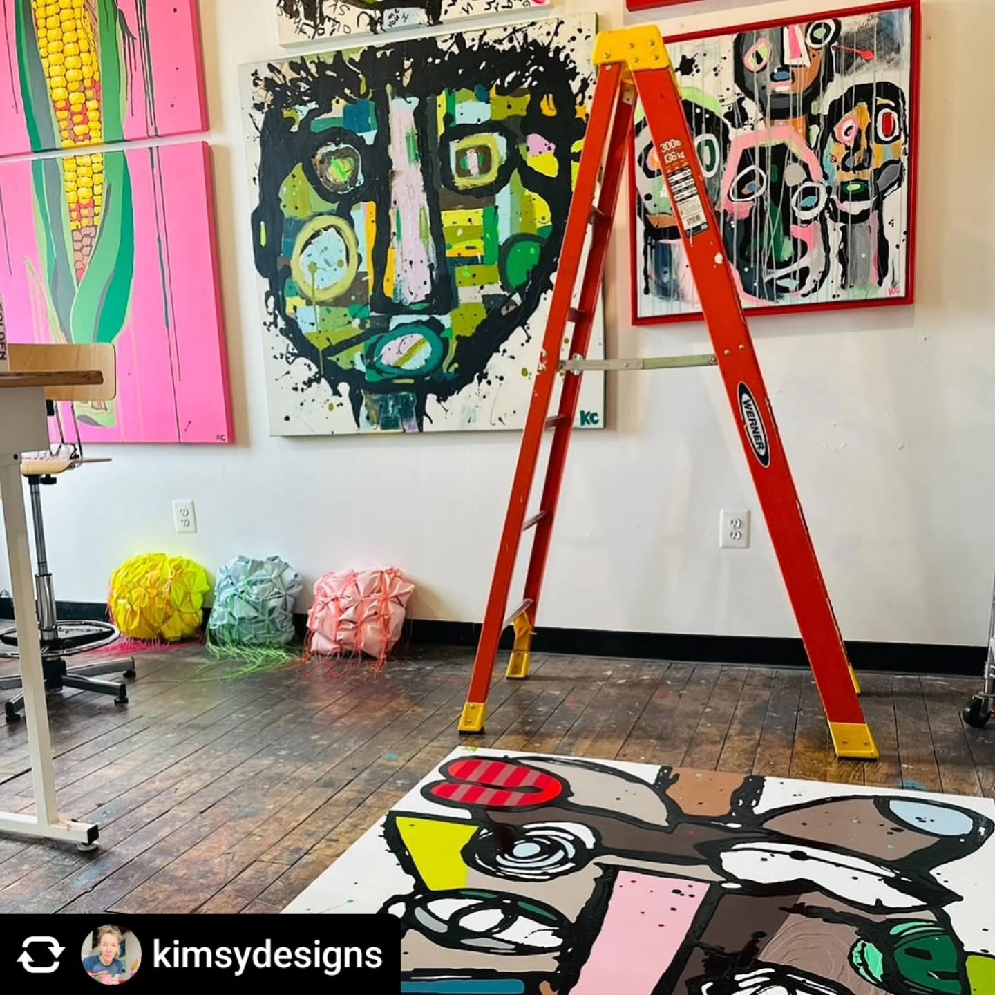 @kimsydesigns studio sunday #studio #artwork #artist #contemporaryart #contemporaryartist #abstractart #colourpop #popart #studiosunday #kimsydesigns