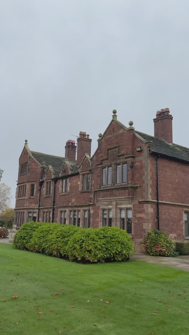 ELLIE & ADAM
30.10.2024
Highlights of their autumnal October wedding 🧡🍂
A beautiful day filled with love 🫶🏻
Venue - @colshaw_hall_cheshire
Photography - @andygriffithsphotography
Videography - @laurensimpkinfilms
Dress - @madilanebridal @natalie_ann_brides
Hair - @hairbychloe1988
Makeup - @amymakeupartist
Suit - @mossbros
