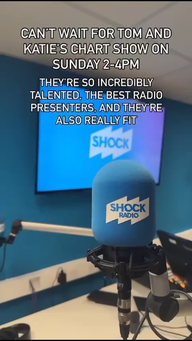 Listen to the Official @studentradioassociation Chart Show with @tumtorner & @katielouisebuxton THIS SUNDAY on Shock!
#salforduni #salford #salfordsu #uni #manchester #studentradio