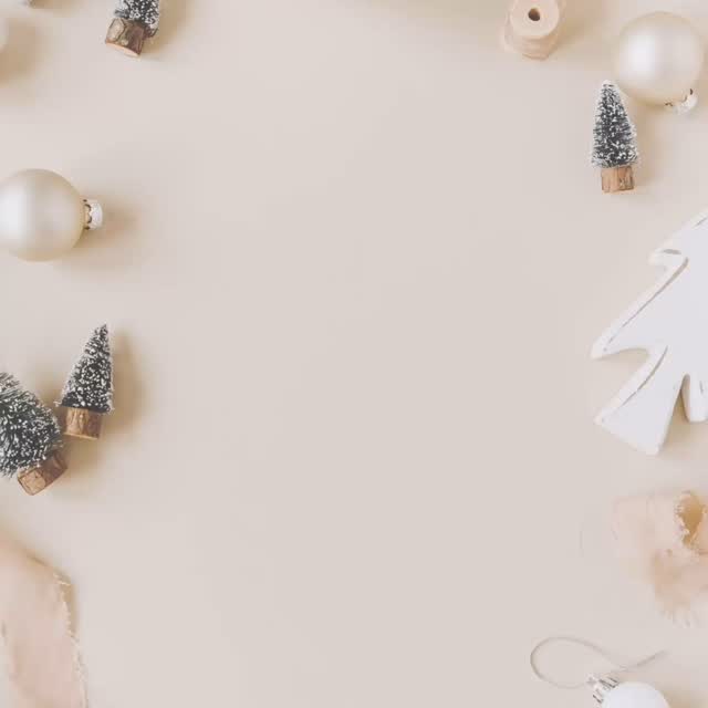 🎄✨ Stressfrei in die Weihnachtszeit mit einem neuen Look! ✨🎄
Die Festtage stehen vor der Tür und es ist der perfekte Zeitpunkt, um dir einen frischen Haarschnitt oder eine neue Farbe zu gönnen! 🎁✂️
Buche jetzt deinen Termin bei uns und lass dich von unserem Team verwöhnen , ganz nach dem Motto „No stress befor Christmas“.
Komm vorbei, entspann dich und starte mit einem strahlenden Look in die Weihnachtsfeiertage! 🎉❤️
👉 Jetzt Termin sichern und stressfrei durch die Festtage! #Friseur #Weihnachten #Stressfrei #NeuerLook #Festtagsfrisur #zollikhair #labiosthetique #hairandmakeup #festtage #keinweihnachtsstress #nostressbeforechristmas #zollikhair #hairgoals #hairtransformation #coiffeur #balayage #haircolorist