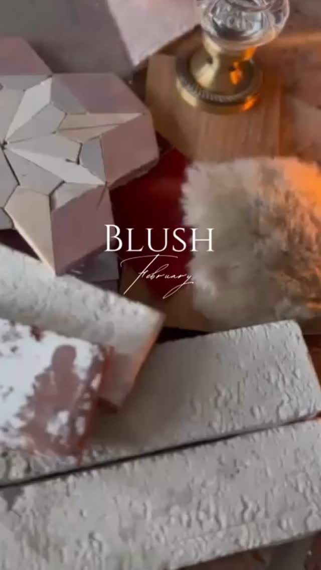 A romantic night in, the warmth of a fire, rose petals. Curating the feeling of coziness: muted tones of pink, red, and white; soft textures contrasted with rough, and a sprinkle of sparkle and shine.🤍♥️
#romantic
#riinteriordesigner