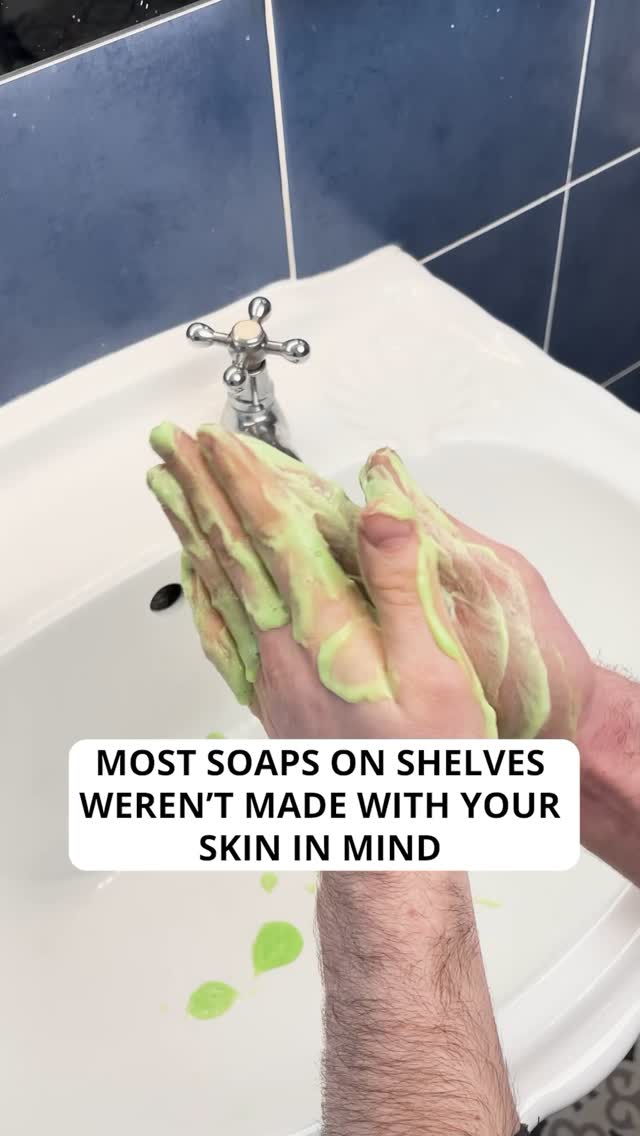 Your Soap Isn’t as ‘Clean’ as You Think 🚫🤔
Commercial Soaps:
❌ Synthetic chemicals
❌ Artificial fragrances
❌ Harsh detergents
FOKUS Soap:
✅ High-quality natural oils
✅ Pure essential oils
✅ Skin-loving ingredients
Purely Natural, Honestly Made 💚