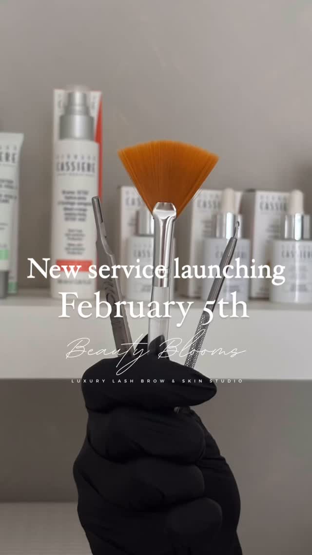 Hey there, everyone!
I want to share with you an exciting update about my recent certification in fundamental skin care and dermaplaning. As many of my clients know, I recently completed my training at @wrapturebeautyacademy Wrapture Beauty Academy, and I’m thrilled to announce that I’m now certified in this essential field.
But that’s not all! I’m also proud to say that I’m now certified in dermaplaning with @dermaplaneprocanada DermaplanePro Canada. This means I’m equipped with the latest techniques and knowledge to give you the best possible results.
So, what does this mean for you? Well, it means that I can now provide you with even better, more specialized services to help you achieve the glowing, radiant skin you’ve always wanted. Whether you’re looking for a facial, a dermaplaning session, or just some expert advice on skincare, I’m here to help.
Thank you for being a part of my journey, and I can’t wait to see you soon!
What is dermaplaning?
Our Dermaplaning Facial is your secret to smooth, radiant skin. This treatment gently removes dead skin cells and peach fuzz, enhancing product absorption and leaving your face feeling incredibly soft.
Treats:
Dull skin, uneven skin tone, fine lines and wrinkles, and peach fuzz (vellus hair).
Flawless Finish
The Dermaplaning Facial offers a multitude of benefits, making it a must-try for anyone looking to achieve smooth, radiant skin. This treatment gently exfoliates the skin, removing dead cells and fine hair, resulting in a flawless, glowing complexion. It also enhances the absorption of skincare products, maximizing their effectiveness. Regular dermaplaning treatments can help maintain clear, smooth skin, providing long-lasting benefits. Say goodbye to dull skin and hello to a radiant glow with our Dermaplaning Facial.
#dermaplaning #facial #facials #brows #steinbachlashes #lashextensions #beautybloomstudio