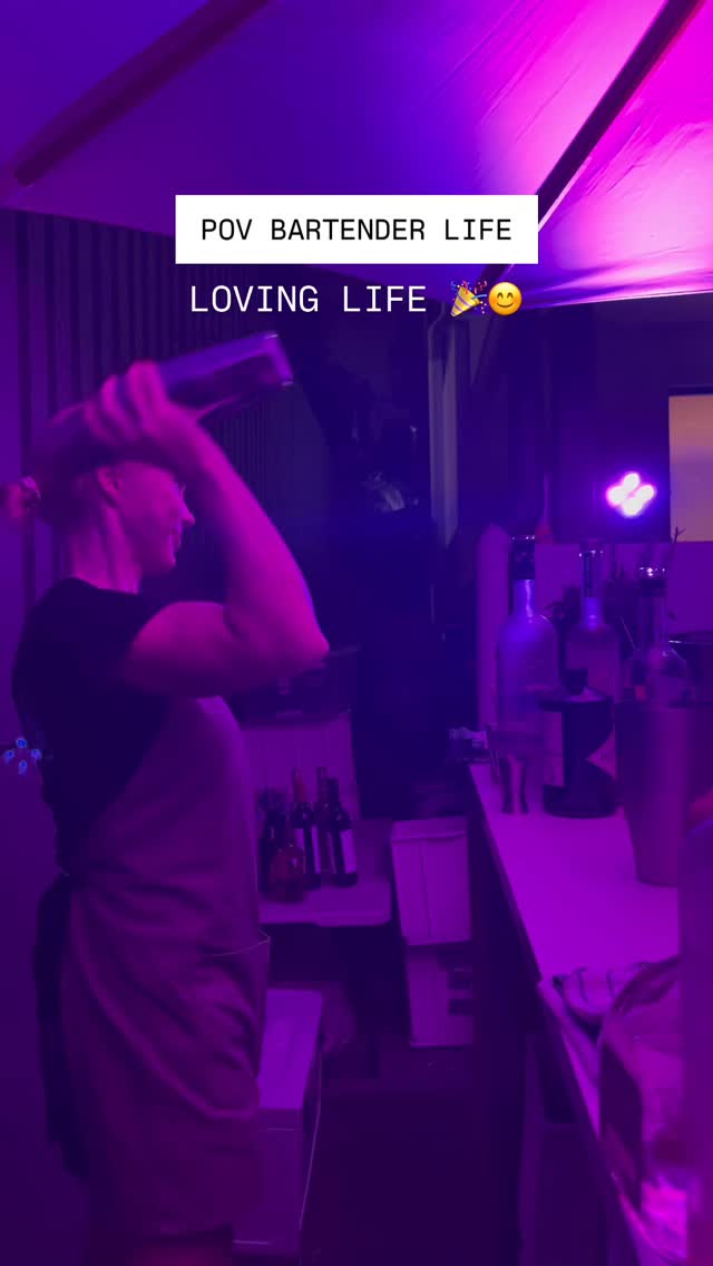 Every bartender understands the struggle 🤣🍸
#mobilebar #bartenderlife #cocktail #cocktails #event