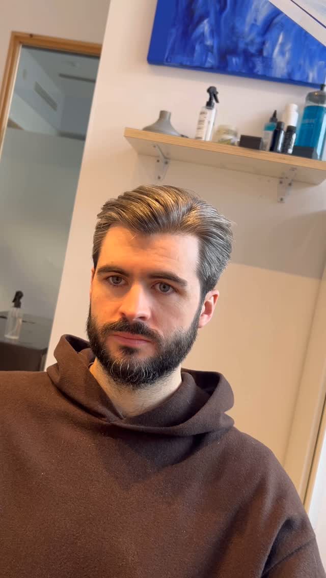 Scissor cut for Ben.
.
Styled using @feelwavy and @kevinmurphy.prouk night rider.
.
#timelapse #smallbusiness #barber #scissors