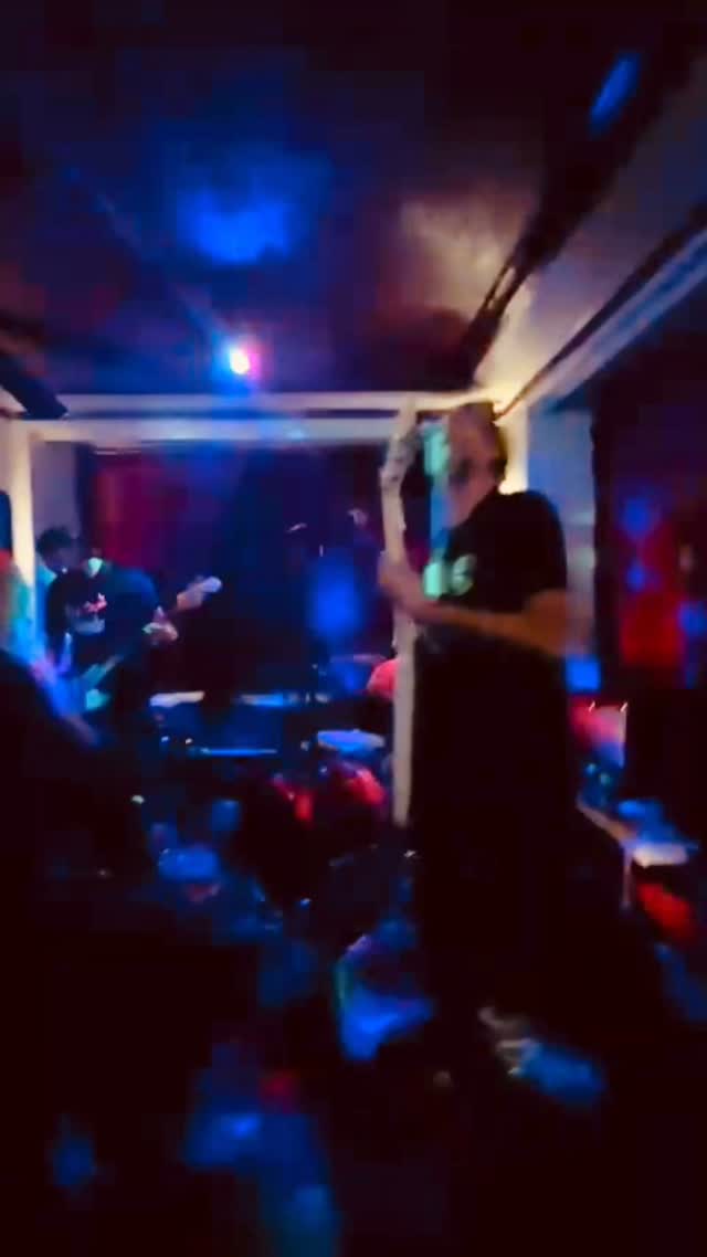 Aaaahhhh⚡️🤯 Amplify your love tool ⚡️oldie but goldie 🥸 danke @boris_mueller_ für den Film ⚡️