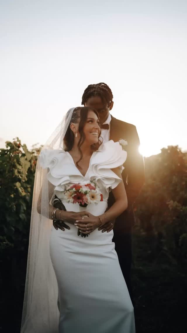Réservez dès maintenant vos dates pour 2026.
Plus que 10 dates disponibles entre Mai et Septembre 💍
@angelsloversphotography www.angelslovers.com/fr