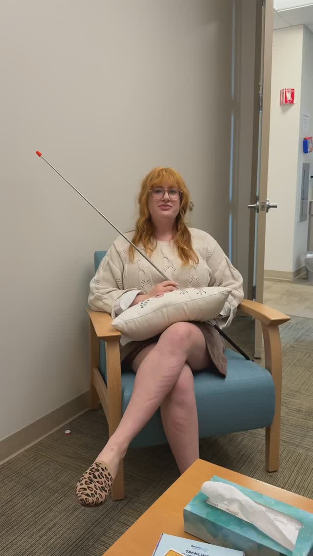 Going to therapy can be scary! So can being a therapist 🙈😂 insights that don’t resonate, poor wording, jokes that don’t land (hard to imagine I know), unintentional insults… therapy is two people showing up in a relationship for connection, curiosity, and growth. Sometimes that means messing up and then working on repair! Keep showing up and keep giving yourself permission to be human 🫶🌱