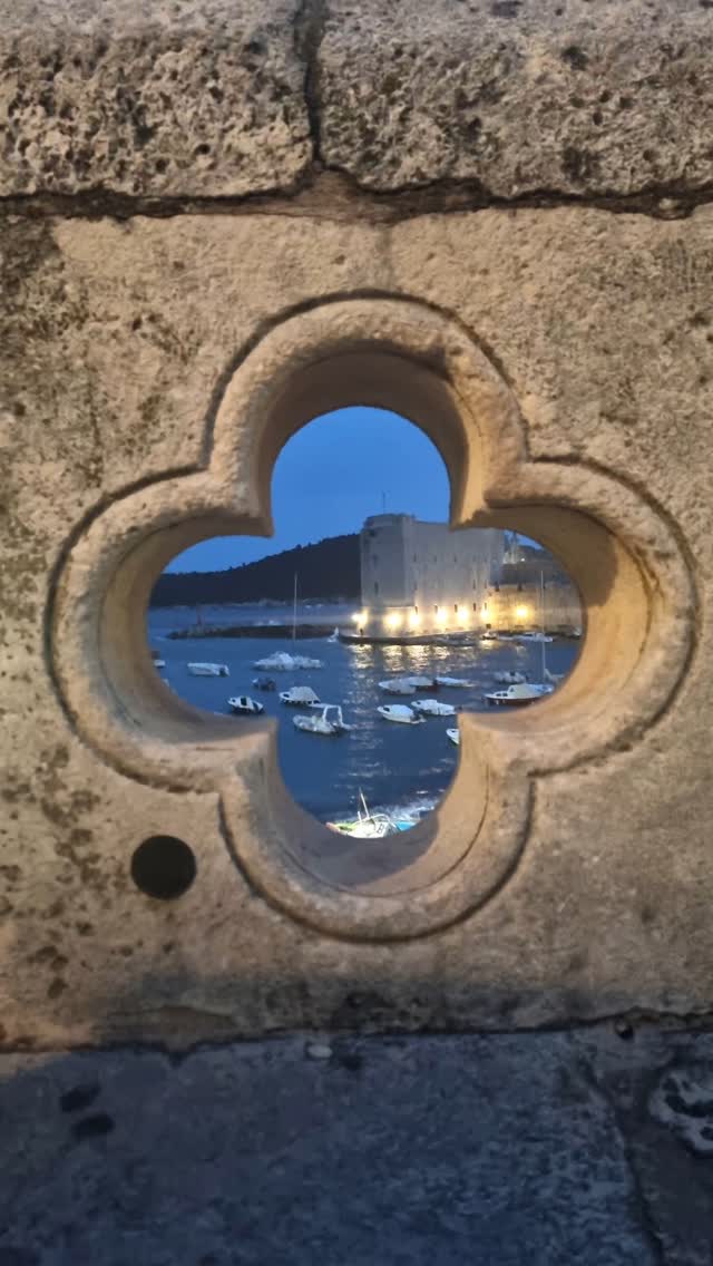 Spring evening in Dubrovnik ♥️
#spring #visitdubrovnik #villaforrent #dubrovnik #luxuryhome #seaview #holiday #luxury #oldtown #mediterranean #preseason #relaxtime #walk #timeforlove #town #gameofthrones #paradise