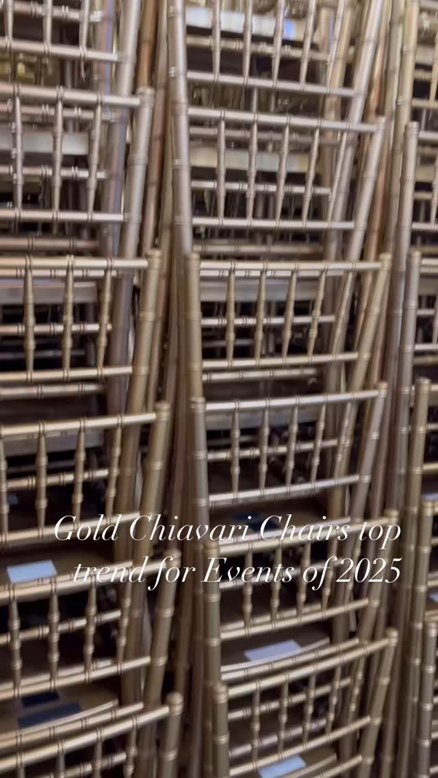 Chiavari chairs are great additions to table setup ,we carry gold and clear Chiavari chairs. #chiavarichairs #orangevillepartyrentals #orangeville #shelburne #rental #forrent #rentals #mono # goldchiavari#brampton #nearme #rentchair#tableforrent #KMpartyrental #rent #tablecloth