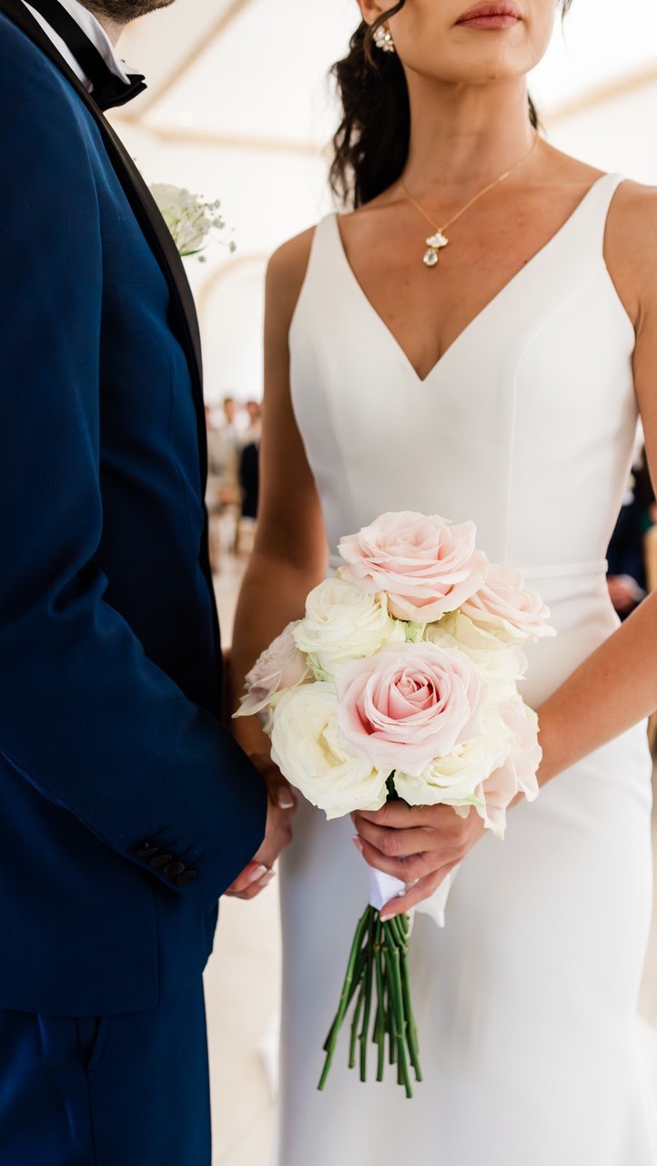 I am extremely excited for my stunning couple Carly & Dan as editing their beautiful summer wedding photos. I simply can’t resist sharing with you behind the scenes few relaxed unposed natural moments from their day! Simplicity and love.
Have an awesome Friday and relaxed weekend!
#nothbrookpark #northbrookparkwedding #northbrook #weddingvenue #weddingceremony #weddinginspiration #weddinggoals #weddingphotographer #weddingday #weddingmoments #weddingmoment #weddingstyle #weddingvenues #relaxedweddingphotographer #relaxedwedding #relaxedweddingphotography