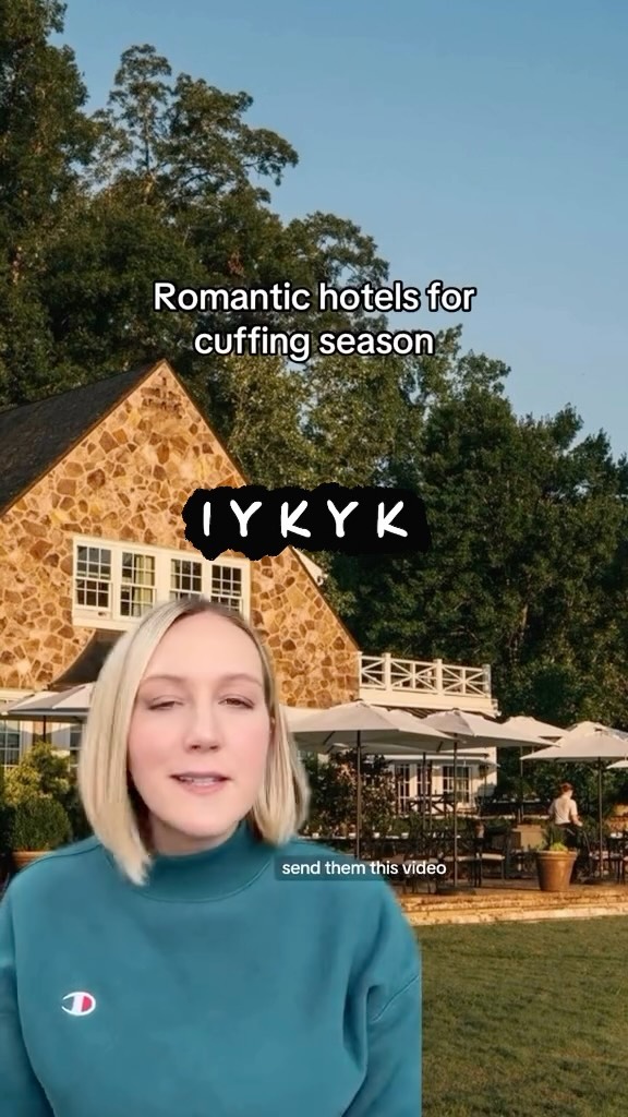 Ok you have been following along and have your festive season booked. Good job! 👏
Next up, cuffing season. Time to find a romantic cozy boutique getaway with fireplaces, incredible onsite restaurants, and serenity.
@hellofora has compiled the ultimate list with everything you need to know. Which one is top of your list?!
#cuffingseason #romanticgetaway #valentinestrip #cozy #traveladvisor #travel #travelblogger #blackberryfarm #bigsur #alila #maine