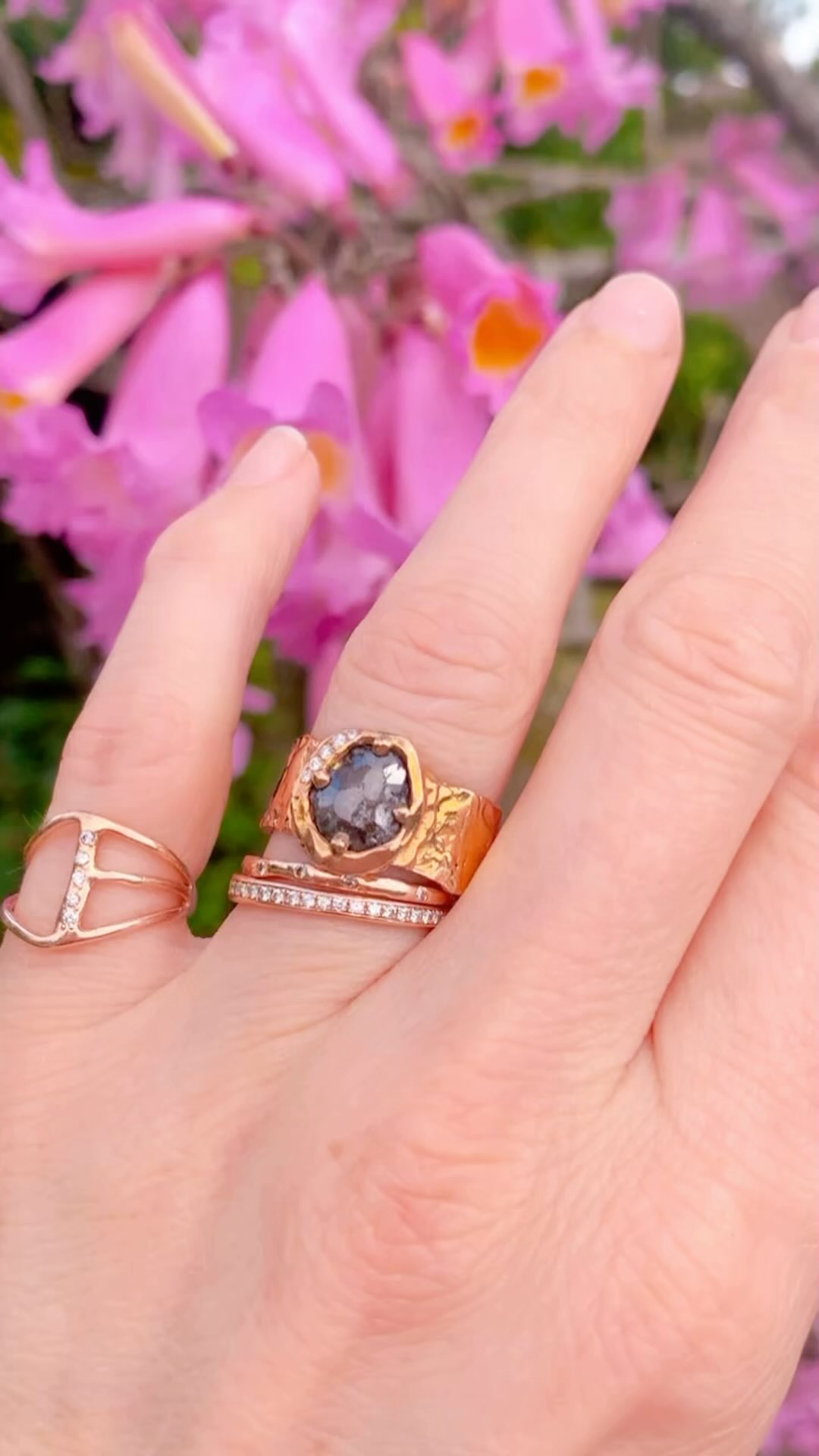 Natural rustic diamonds each with their own unique individual character, beauty, and flaws, just like us. I choose to embrace those traits and let the individuality shine ✨
SPRING25 for 25% off all jewels