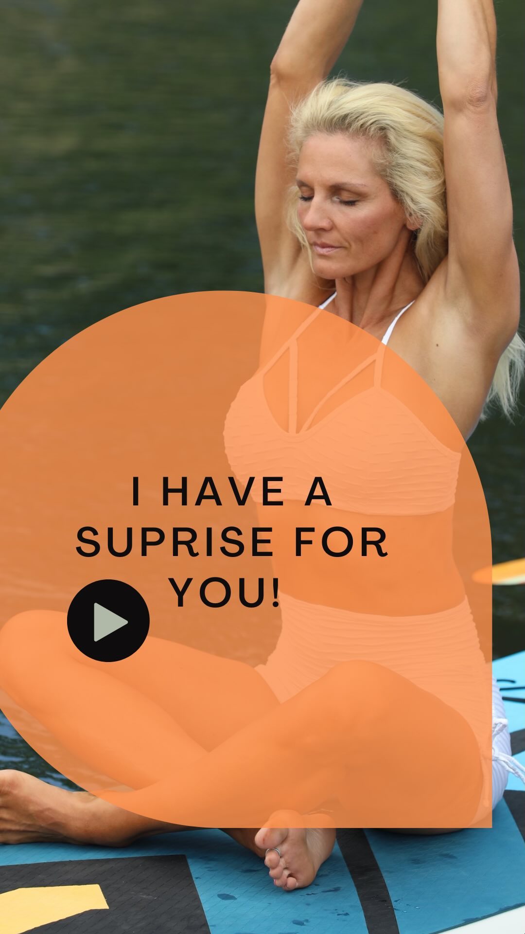 SURPRISE!!!!
New #carbonfiber paddle-surf-board available.
This is from our COBRA factory in Thailand @focushawaiiventura
9’-10” x 30” x 4.5”
#ultralight #paddleboard #surfboard #paddlesurfing
#venturaharbor #portsideventuraharbor #unpacking