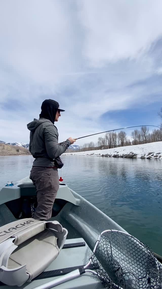 Enjoying warm spring days on the water.
Contact us at (307) 200-7037 or wra@westernriveranglers.com
#tetons #Troutfishing #flytying #letsgofishing #catchandrelease #flyfishingaddict #flyfishinglife #flyfishing #Wyoming #travel #wildtrout #Smithoptics #flyfishingadventures #jacksonhole #yellowstone #orvis