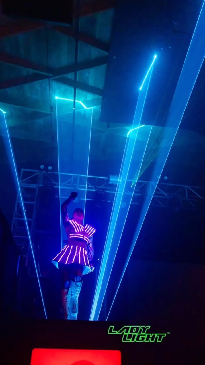 Amazing photos from Gelato After Dark party in Ventura last week. Fun fact: I did not need my hazers because the atmosphere was already thick in there 🤪 #lasergirl #laseract #lightbender #laser #wowfactor #futuristic #glowparty #laserman #hitech #eventprof