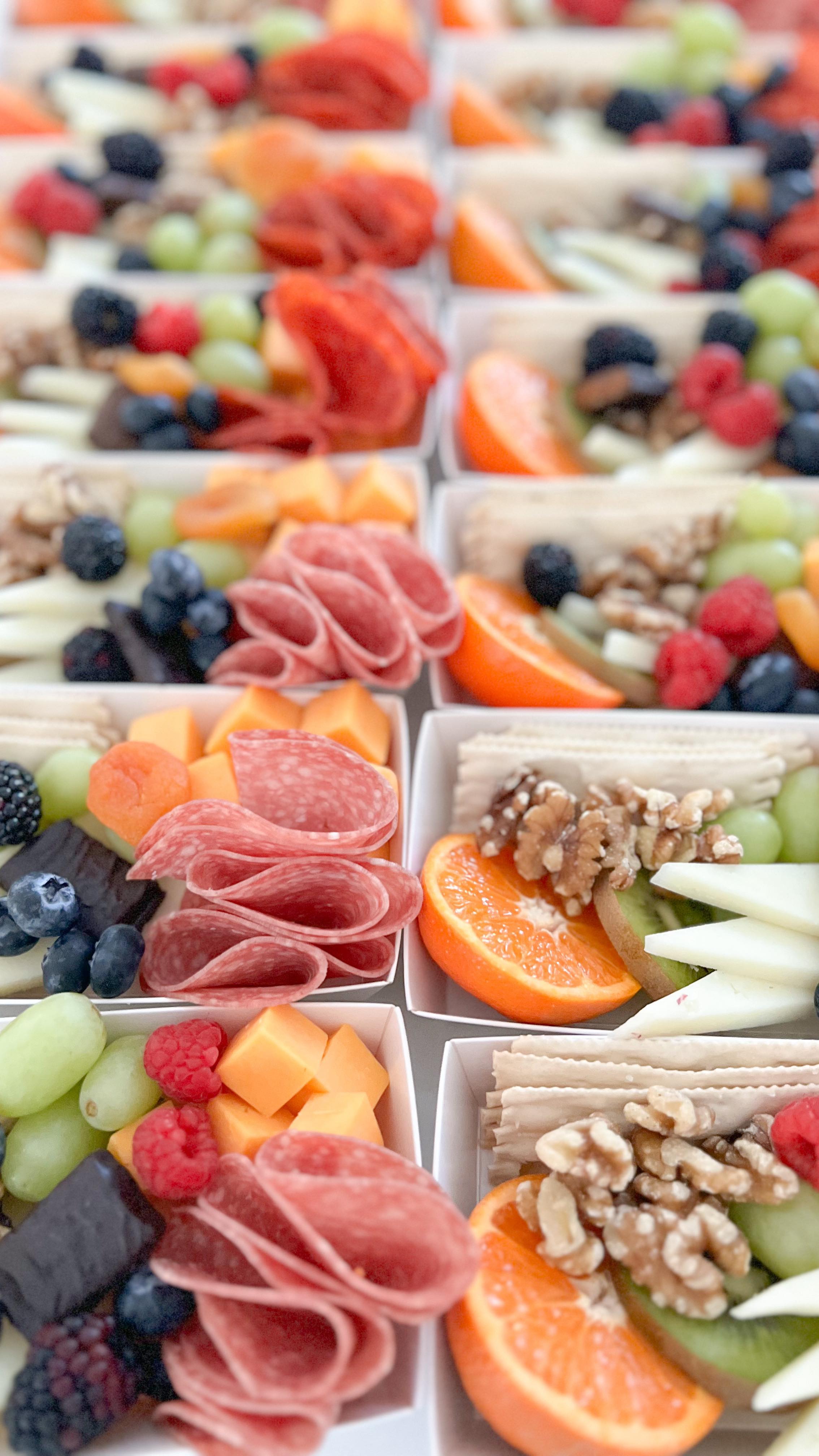 A snack box delight! ✨🧀🫐
Are you starting to plan some fun in the sun this spring season on 30a? Our Snack Box Delight is the perfect way to start your beach day!
#hey30a #eat30a #30aeats #destineats #destinfoodie #charcuteriesnackbox #charcuteriesnack #destincheese #30acheeseboard #destincharcuterie #30agraze #beachgrazing #30a #alysbeachfl #rosemarybeachfl #sowal #30acharcuterie #30afoodie #destinflorida