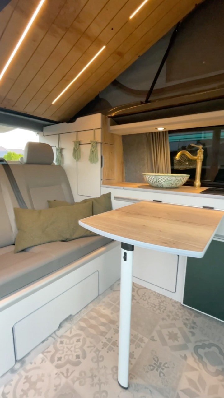 Erfülle dir deinen Camper Traum❤️❤️❤️
Unsere Möbel helfen dir dabei 😍
Bau dir deinen Camper 🔨🪛🧰
Dein Camper - Hoppe Camper