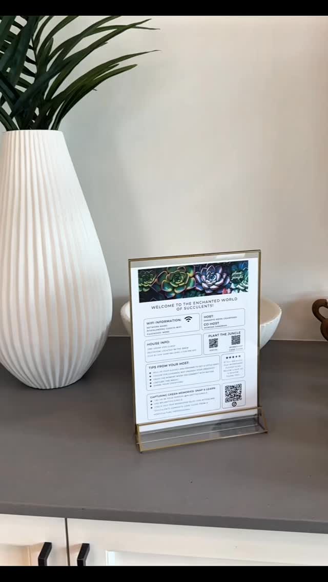 Cafeteras turned into planters. Plants, cafecito, and cultura, what else do you need?
We hosted this Earth Day workshop at River Landing Shops & Residences to honor the everyday rituals that connect us.
In Miami, sharing Cuban cafecito isn’t just about caffeine, it’s a moment of pause, a show of love, and a reason to gather.
Thank you to River Landing for helping us build community, one cup (and one plant) at a time🪴☕️
#plantthejungle #cafecito305 #plantworkshop #miamievents #riverlandingmiami #plantsofinstagram #plantsmakepeoplehappy