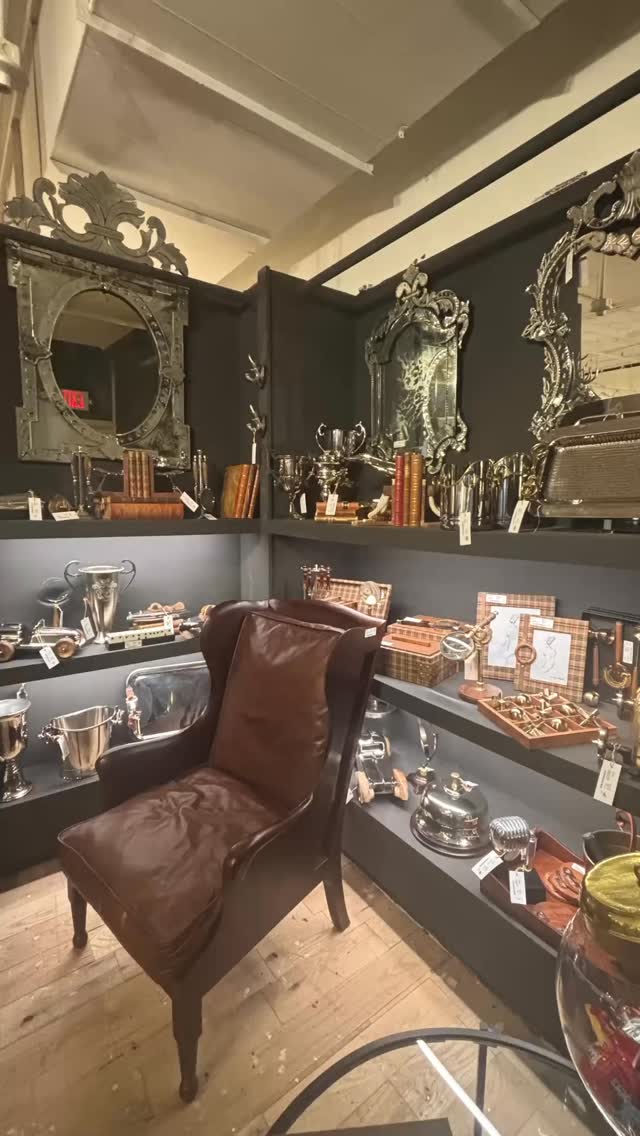 Thank you High Point Market for the incredible conversations, the wonderful relationships, and all of the ideas! Looking forward to the next one- they are just going to keep getting better and better! Excited to share my passion for history, marketing, and this fantastic industry! 💡