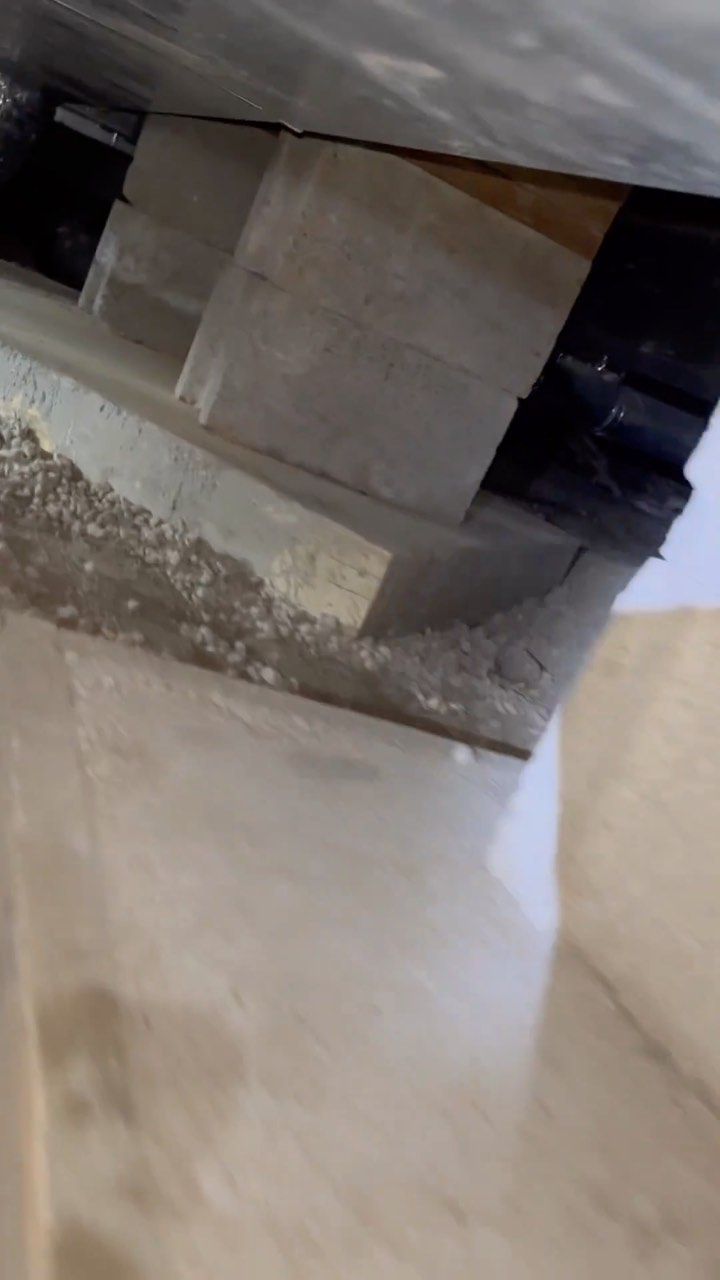 Just finished leveling a house in Wallaceburg On #renovation , #cement , #constuction