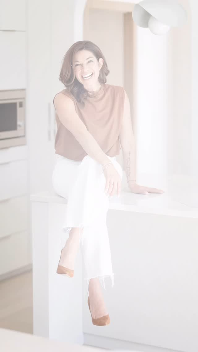 ARE YOU AS NERVOUS TO UPDATE YOUR HOME AS I WAS TO GET THESE BRAND PHOTOS DONE?? š” šø
Itās all good! Iāve got you. š„°
Just like Reanna from @reannakhancreative had me when I tried to back out of the dang things the day before. š»
The desire to create beauty, to be creative and expressive, to channel a product through a process you donāt feel familiar with can be scary. š±
But in the same way Miss Reanna coached out my inner fierceness, š¦ we can help you draw out your dreams for your home and make them sparkle. āØ
Letās make your home turn a few heads⦠š
Thank you, Reanna for your creativity, talent and ease. For representing me authentically. Iām so so grateful. šš©µ
#brandphotos #interiordesign #helpforyourhome #restyle #brandimage #headshots #newlook #livebeautifully #realestate #dreamhome #renovation #homeupdate