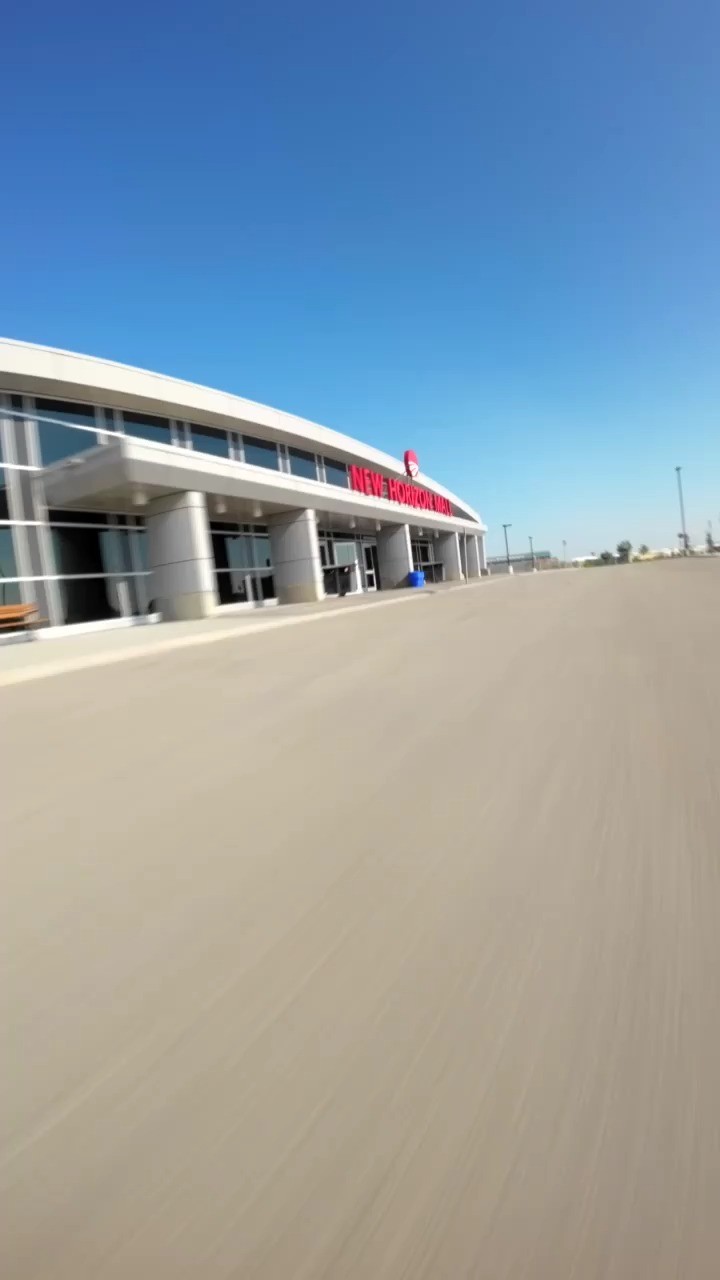 We may have found the most efficient way to move the ropes...Bonus? It also makes work way more fun 😄
#ropeadopewindows #ropeaccess #ropeaccesslife #ropeaccesstechnician #ropeaccessprofessional #windowcleaning #adrenalinejunkie #bucketharness #workatheight #buildingmaintenance #workview #safety