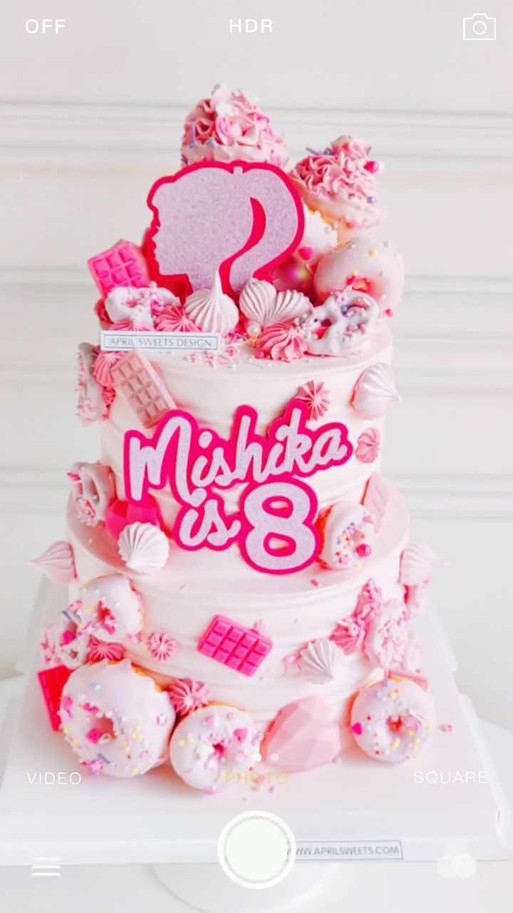 "🍰 👛💕Bringing childhood dream to life with this stunning Barbie cake! 💖👑 Every slice is a piece of magic and nostalgia. Welcome to my Dreamhouse! Who else adores these sweet memories? 😍🎂
www.aprilsweets.com
#BarbieCake #SweetMemories #CakeArt #ChildhoodDreams #aprilsweets #BarbieBirthday #richmondhill #toronto #cakeartist #birthdaygirl #cakeshop #vanillacake #BarbiePink