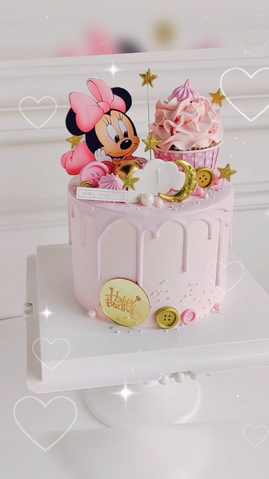 🎉🎁 Celebrate in style with a touch of Disney enchantment. This Mickey Mouse Cake is the perfect centrepiece for your special occasion! 🎉🎁
www.aprilsweets.com
9471 Yonge St, Richmond Hill ON
900 Dufferin St Toronto ON @dufferin_mall
#MickeyMouseCake #bithdaycake #toronto #richmondhill #customcake #mickeymouse #aprilsweets #aprilsweetscanada #dufferinmall #aprilsweetscake #vanillacream #chocolatecake #pinkcake