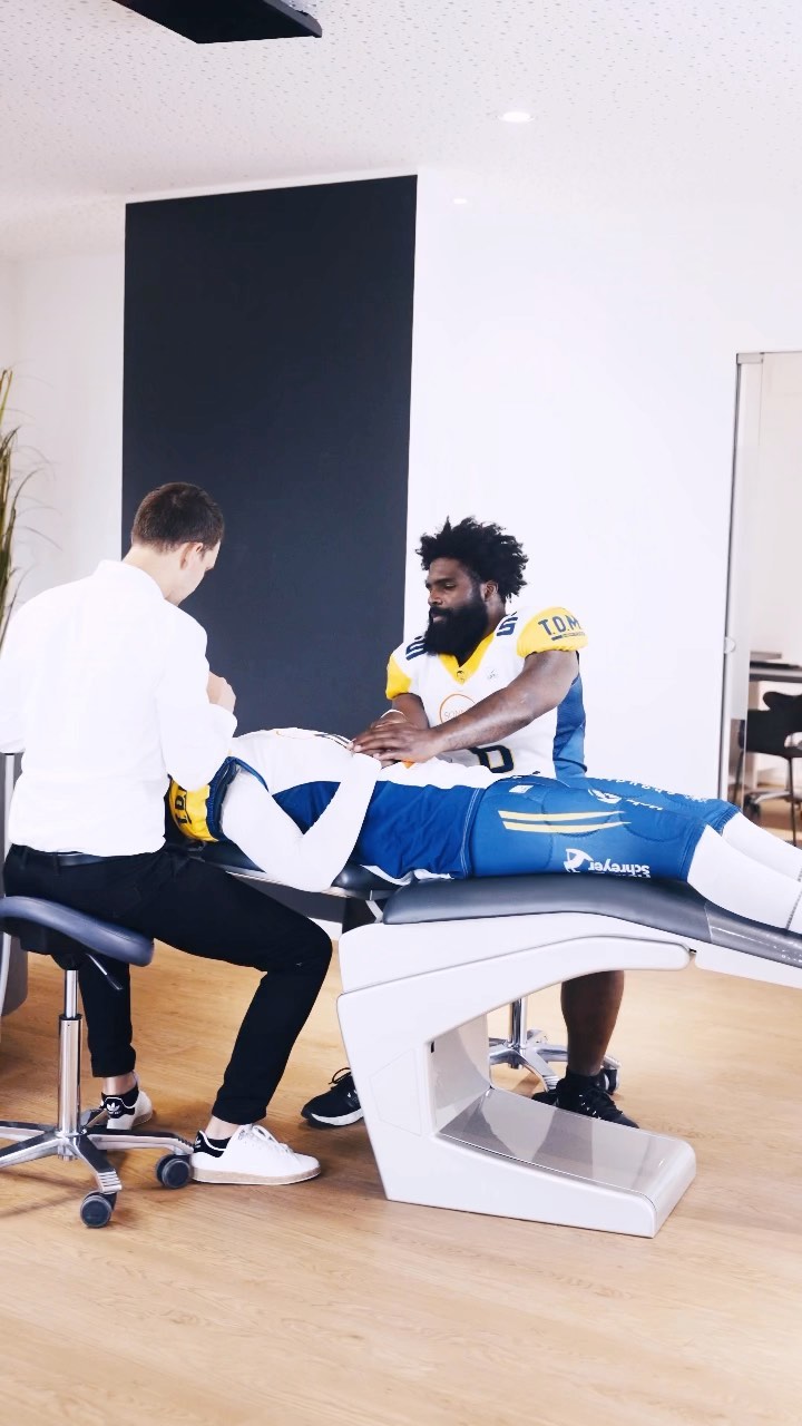 Scannen statt Abdruck 💪
In der Praxis können wir mit dem Scanner schnell einen Scan deiner Zähne machen 📸
✅ schnell
✅ unkompliziert
✅ moderne 3D-Technik
#hildesheim #kieferorthopädie #drklinker #zahnspange #orthodontics #kfo #scan