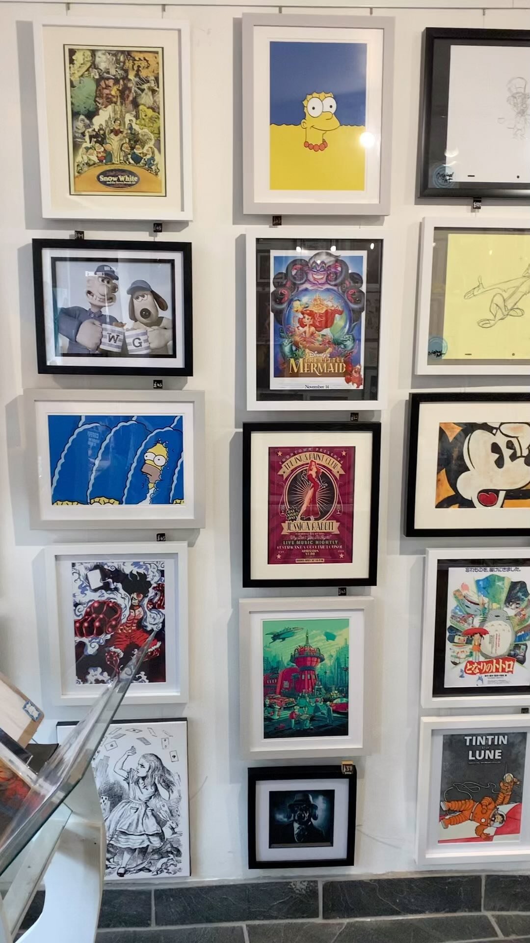 A Quick fun Look around the gallery on a very wet February day! ☔️. #totoroart #thesimpsonsart #studioghibliart #devongalleries #honiton #aliceinwonderlandart #animalsinhats